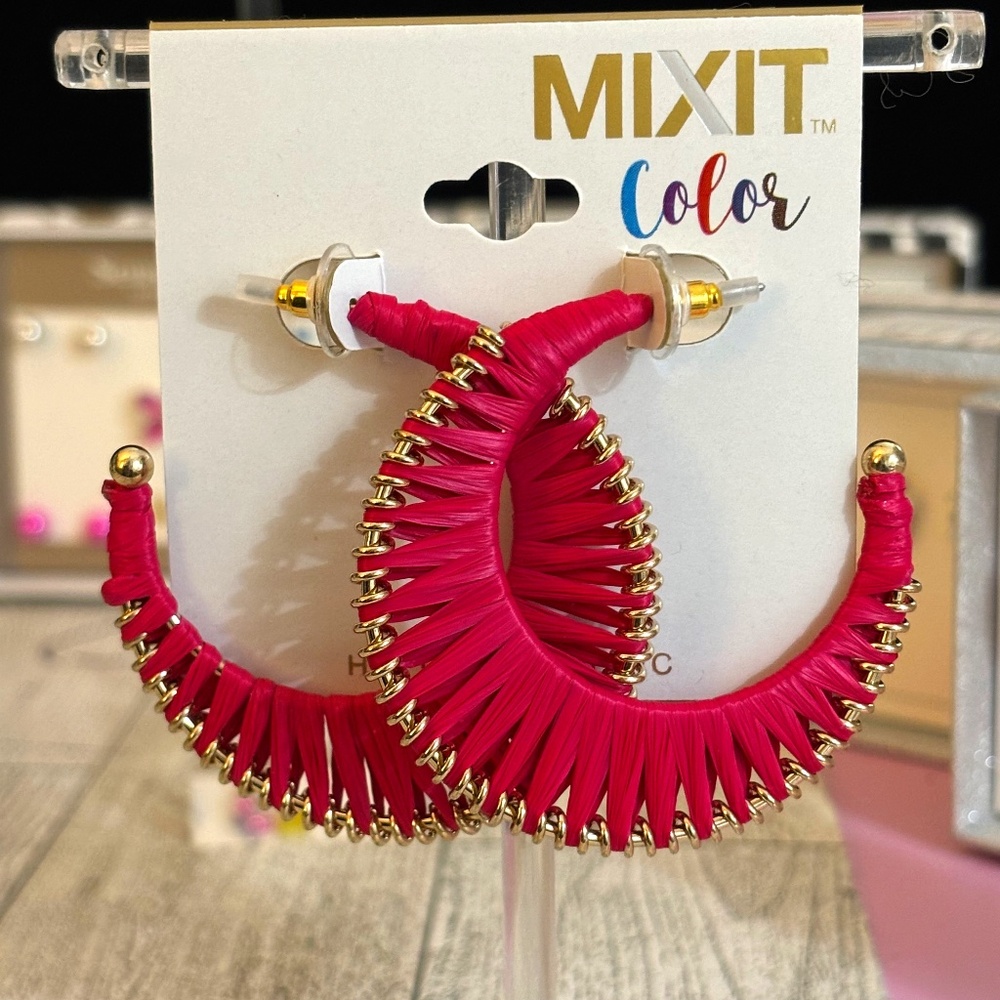 NWT  Mixit Color Boho Earrings